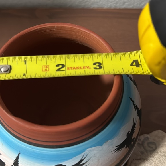 Handmade Native American pottery - Picture 12 of 14